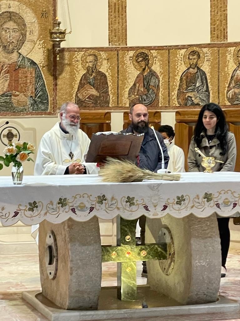 Con don Pino Vitrano — Don Pino Vitrano, guida della Missione, con il tenore Ilarion e Concetta Basile.